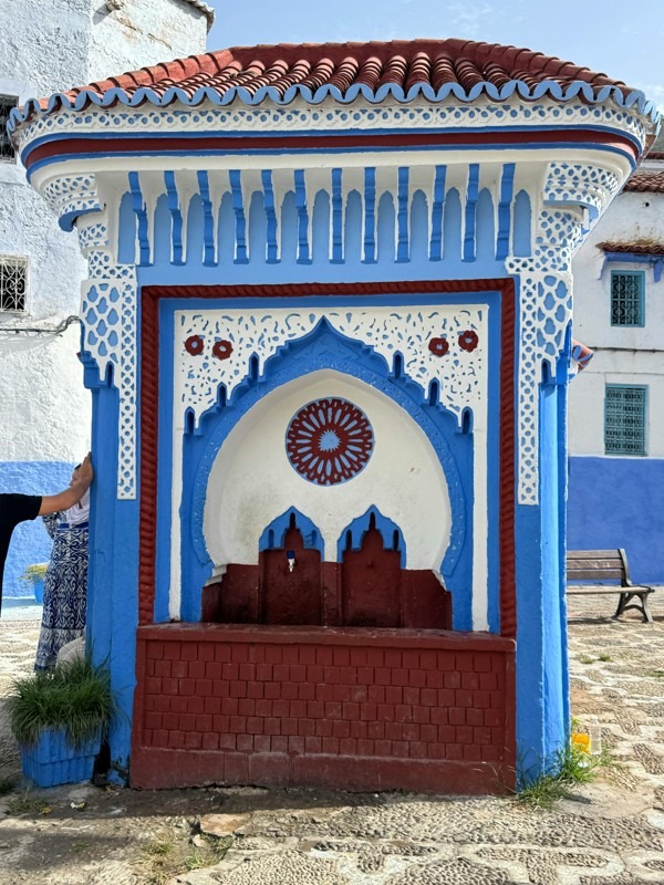 Chefchaouen - Morocco’s Blue Pearl and Its Photogenic Alleys - Art