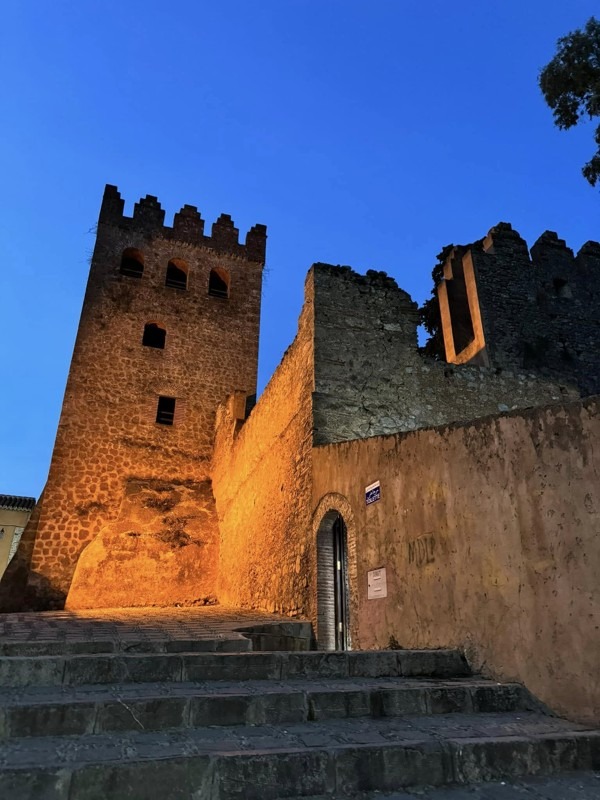 Chefchaouen - Morocco’s Blue Pearl and Its Photogenic Alleys - Kasbah