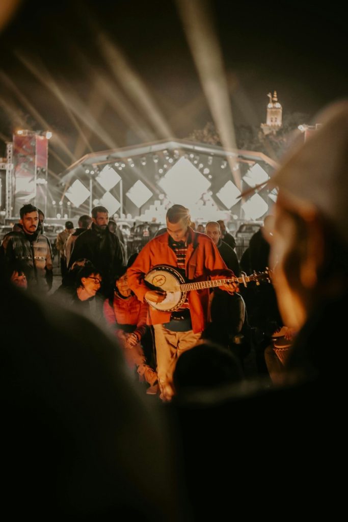 Storytelling in Jemaa el-FnaaStorytelling in Jemaa el-Fnaa, Marrakech, Morocco