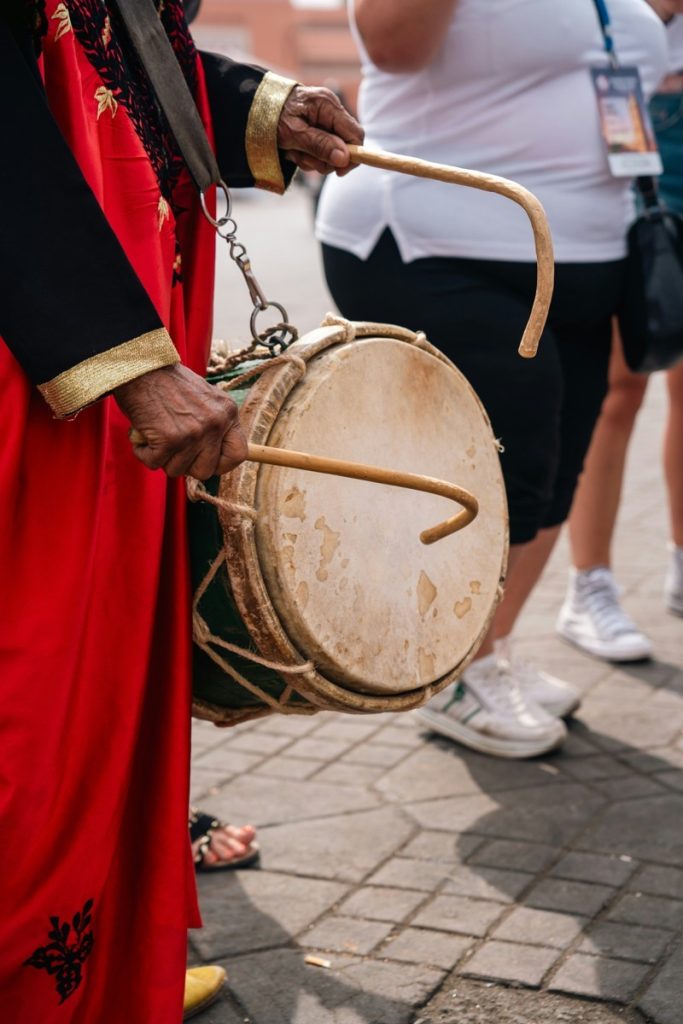 Storytelling in Jemaa el-FnaaStorytelling in Jemaa el-Fnaa, Marrakech, Morocco