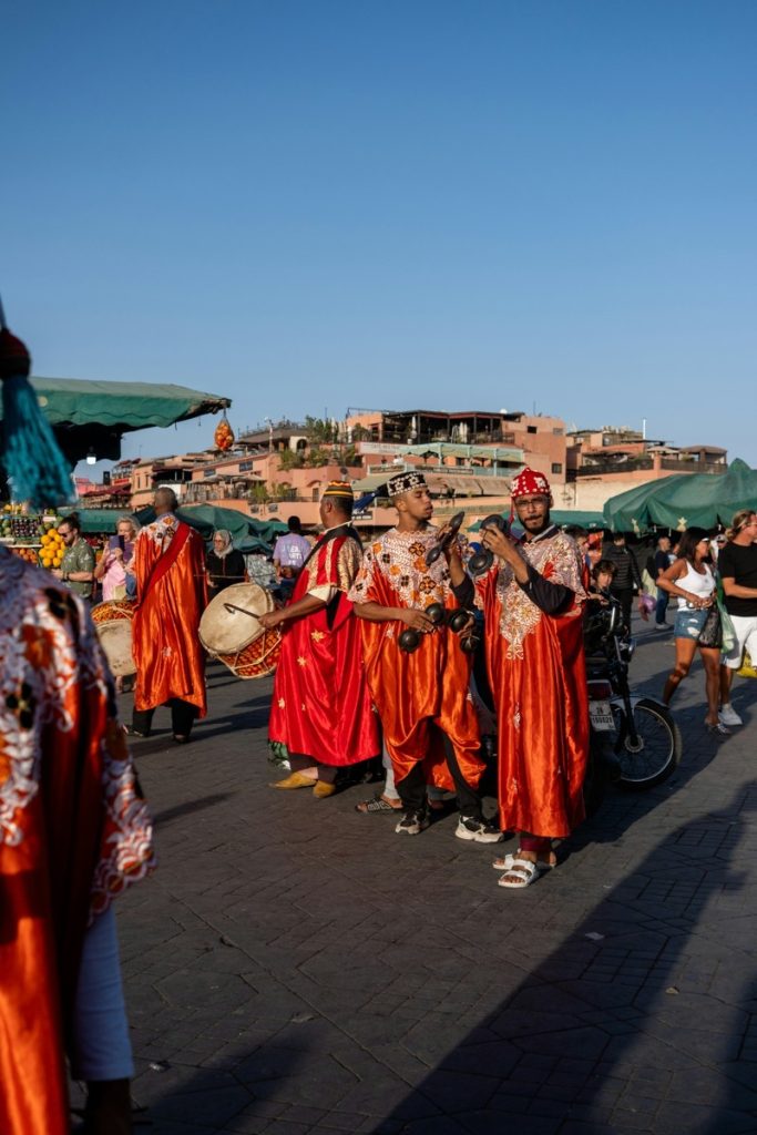 Storytelling in Jemaa el-FnaaStorytelling in Jemaa el-Fnaa, Marrakech, Morocco