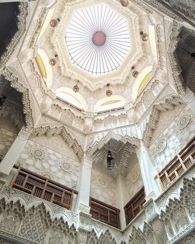 Explore Moroccan Riads: their history, unique design, and how to Choose the Perfect Moroccan Riad in Morocco’s medinas!