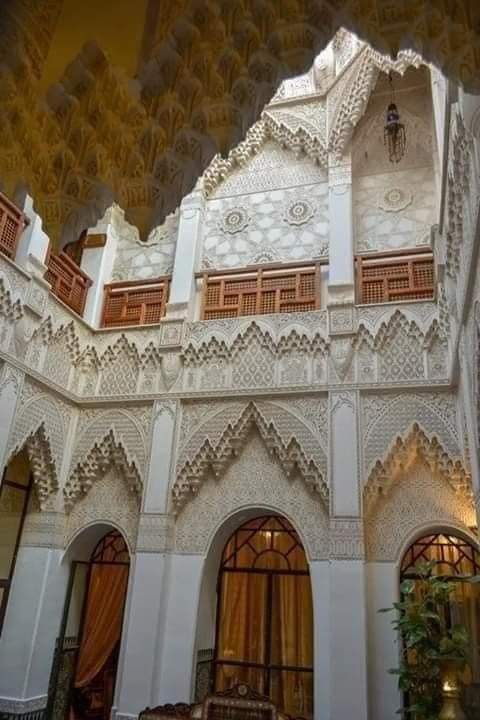 Explore Moroccan Riads: their history, unique design, and how to Choose the Perfect Moroccan Riad in Morocco’s medinas!